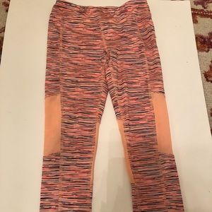 MACYS GIRLS MEDIUM LEGGING PANTS ONLY $4